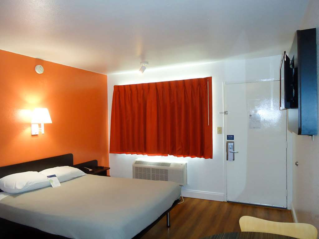 Motel 6 - Pensacola West Chambre photo